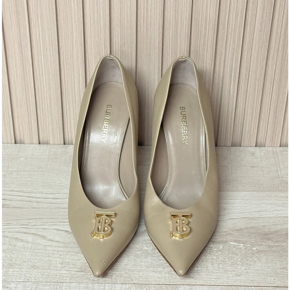 Burberry Ezra TB Leather Pumps in Nude Sz IT36/US6 Womens Shoes - Picture 3 of 16